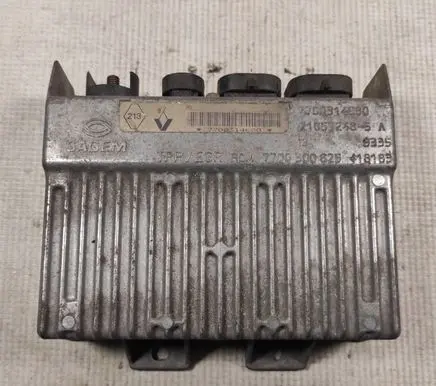 Renault Master II Engine control unit/module ECU 7700314680 216532485