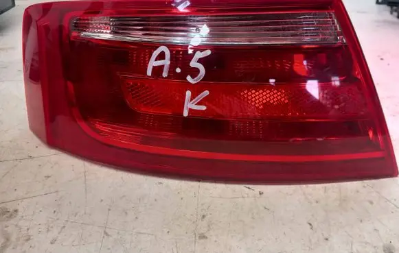 Audi A5 8T 8F Rear/tail lights 8T0945095 AU484 22008