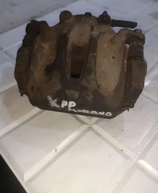 Nissan Murano Z50 Front brake caliper
