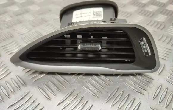 Chrysler Pacifica Dashboard side air vent grill/cover trim 6EC021X9AC