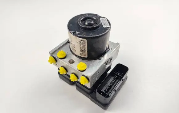 Toyota Yaris ABS Pump 445100D031 06210207464 895410D040