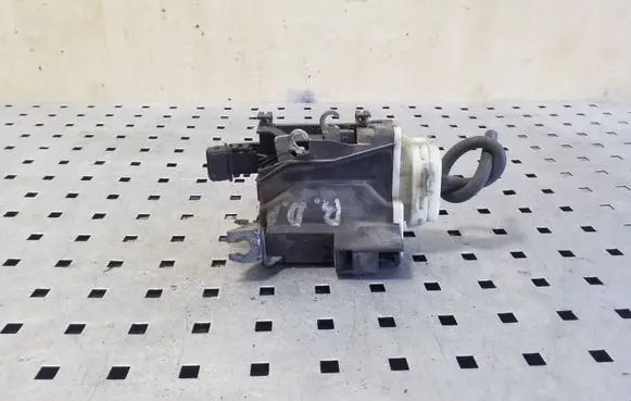 Audi A6 S6 C4 4A Front door lock 4A1837016B