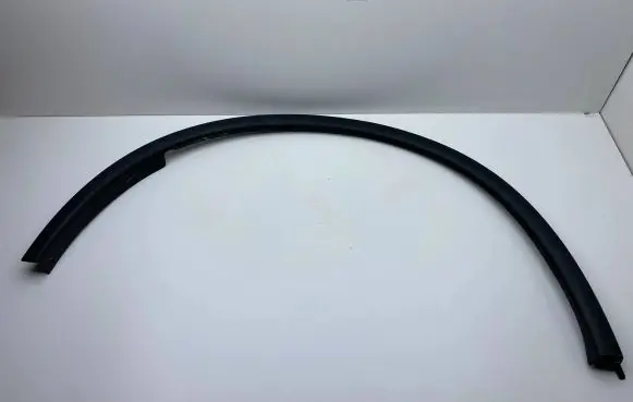 Dodge Durango Rear arch trim 57010618AA