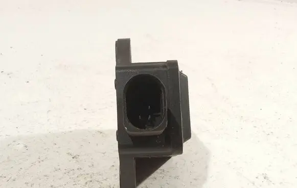 Audi A4 S4 B6 8E 8H ESP acceleration yaw rate sensor 8E0907637A 0017778