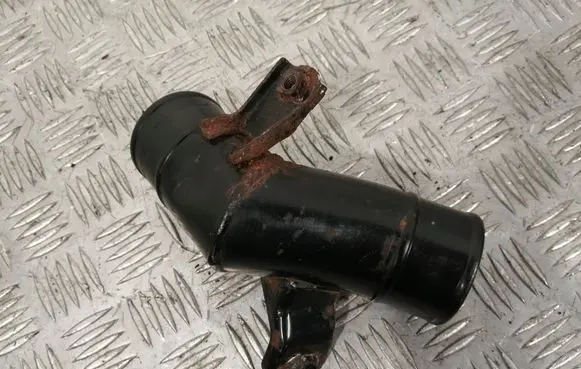 Toyota Corolla Verso AR10 Intercooler pipe mounting bracket 1736227050