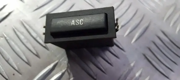 Traction control (ASR) switch