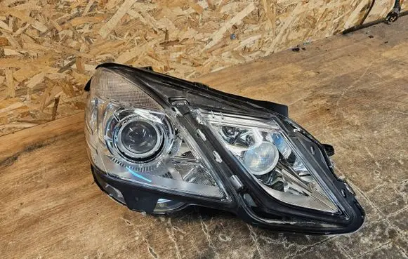 Mercedes-Benz E W212 Headlight/headlamp A2128205861