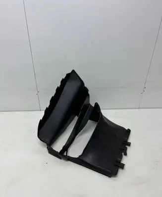 Porsche Macan (95B) Intercooler air channel guide 95B117336L