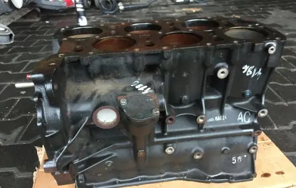 Porsche Cayenne (9PA) Engine block 