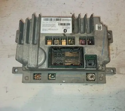 Chrysler Pacifica Radio/CD/DVD/GPS head unit 68232026ak