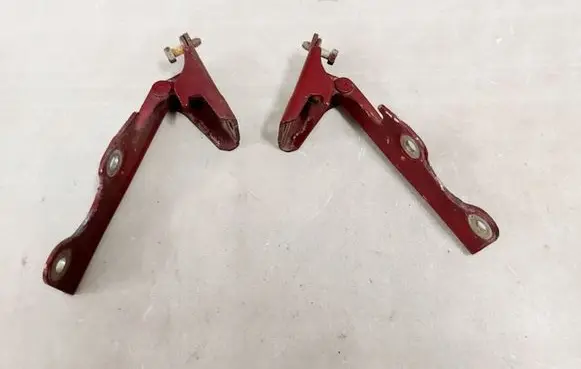 Mitsubishi Endeavor Engine bonnet/hood hinges