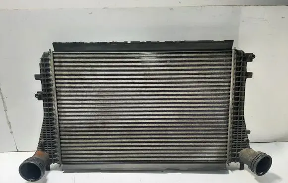 Volkswagen PASSAT B6 Intercooler radiator 3C0145805P