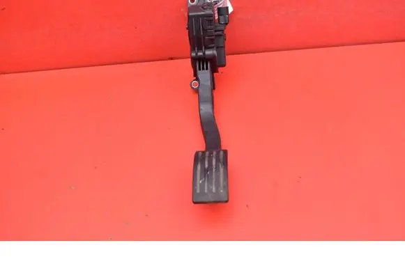Ford Focus C-MAX Accelerator throttle pedal 3M519F836AF