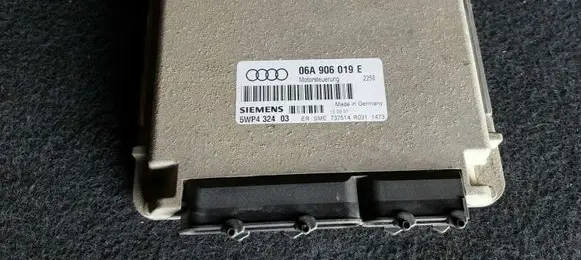 Audi A3 S3 8L Engine control unit/module 06A906019E