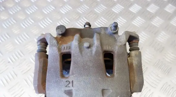 Nissan Leaf II (ZE1) Front brake caliper 410115TA0A