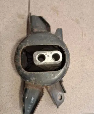 KIA Ceed Gearbox mounting bracket 21830A5200