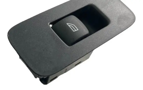 Volvo V40 Electric window control switch 31394840 15W111