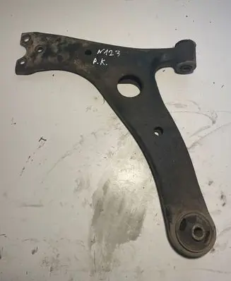 Toyota RAV 4 (XA20) Front lower control arm/wishbone