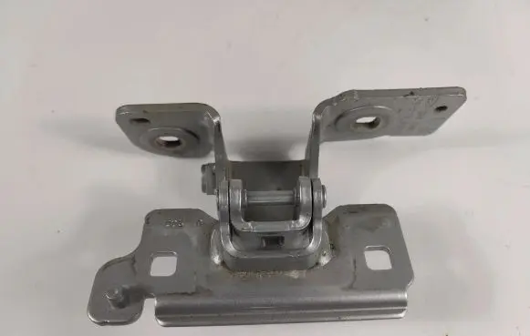 Peugeot 508 Tailgate/trunk/boot hinge 9687860480