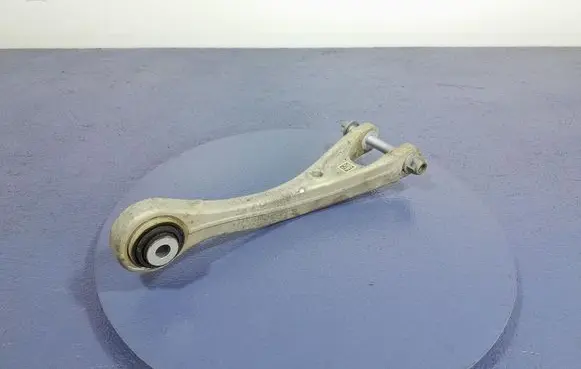 Rear control arm