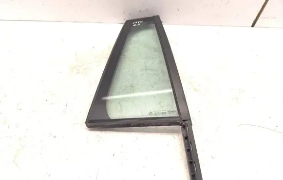 Citroen C4 Grand Picasso Rear vent window glass M75 43R000016 E000191
