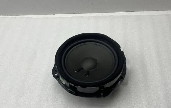Audi A3 S3 8V Front door speaker 8V0035415E