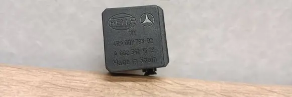 Mercedes-Benz ML W163 Other relay 4RA00779302 A0025421519