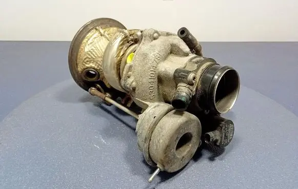 Porsche Cayenne (92A) Turbo system vacuum part 06M145702N