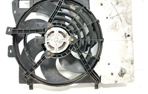 Peugeot 207 Radiator cooling fan shroud 9680102880 8240516