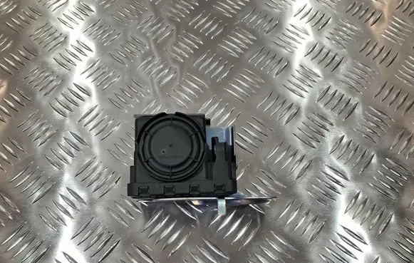 Volvo C40 Alarm system siren 31652494