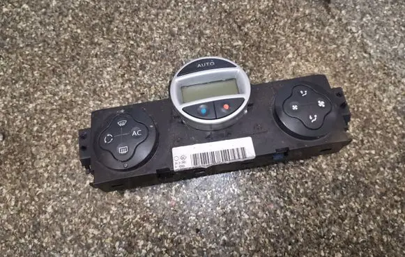 Renault Scenic II - Grand scenic II Climate control unit 8200344842