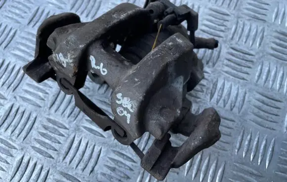 Mercedes-Benz E W211 Rear brake caliper