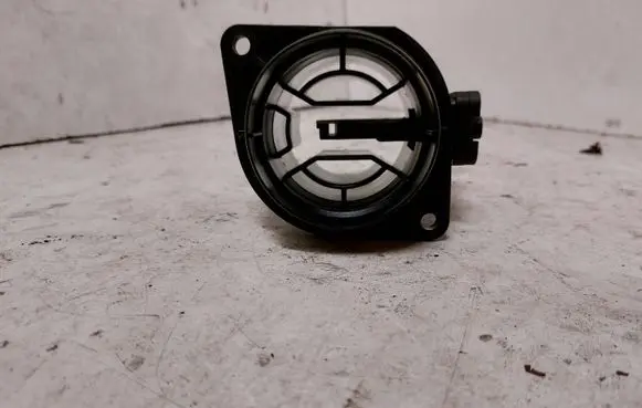Audi Q2 - Mass air flow meter 04L906461B