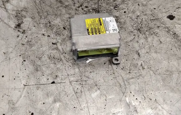 Toyota Corolla E120 E130 Airbag control unit/module 334748104 8917002M00