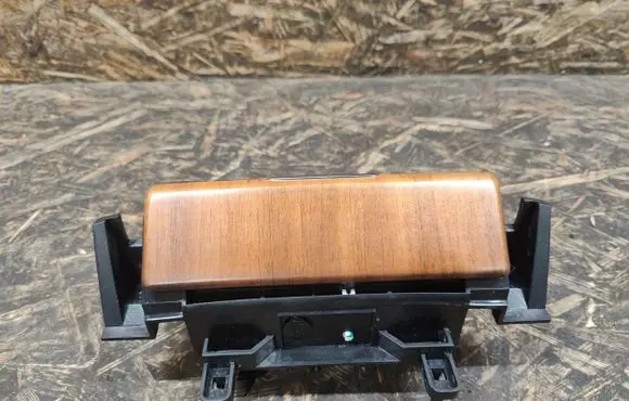 Land Rover Discovery 4 - LR4 Car ashtray AH22048A02AB AH2204812AB