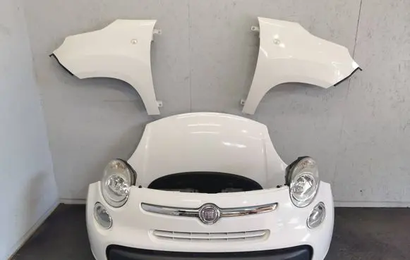 Fiat 500L Front piece kit