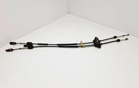 Peugeot 2008 I Gear shift cable linkage
