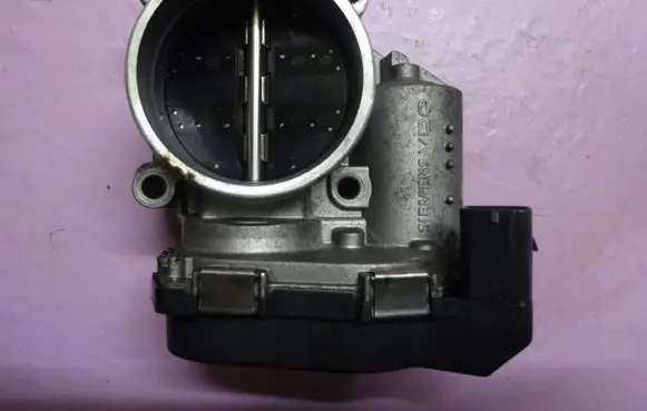 BMW 1 E81 E87 Throttle valve N43B20A