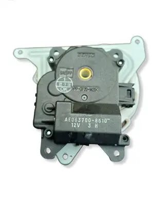 Toyota Avensis T250 Air flap motor/actuator AE0637008610