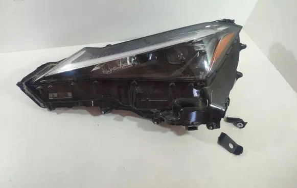 Lexus UX Headlight/headlamp