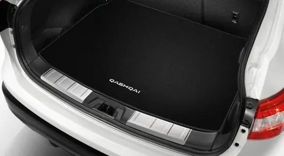 Nissan Qashqai Rubber trunk/boot mat liner KE8404E000