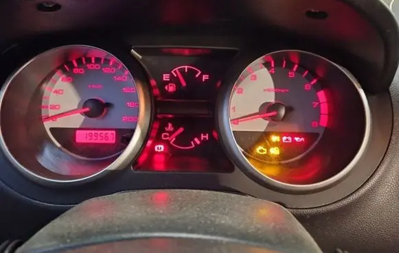 Speedometer (instrument cluster)