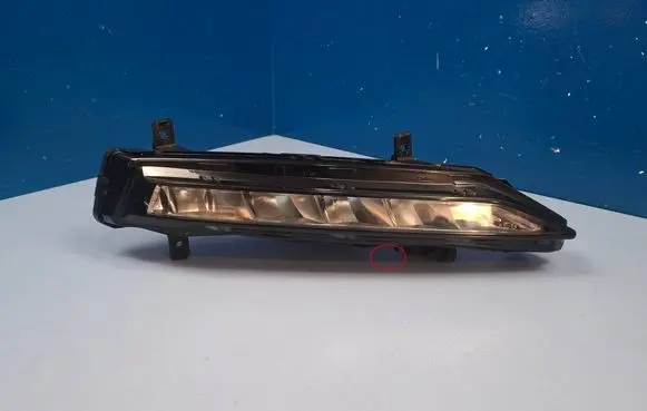 Skoda Superb B8 (3V) Front fog light 3V0941700B L383291 90150339