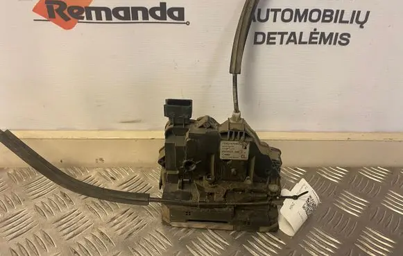 Front door lock