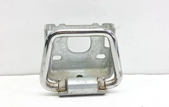 Volvo XC60 Tie down hook / loop 