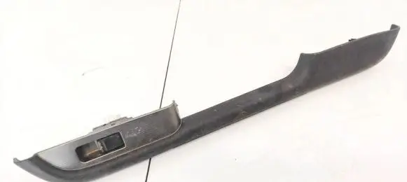 Nissan X-Trail T30 Electric window control switch 829488h300x