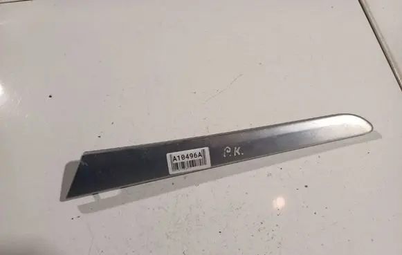 Mercedes-Benz B W245 Other front door trim element A1697270982