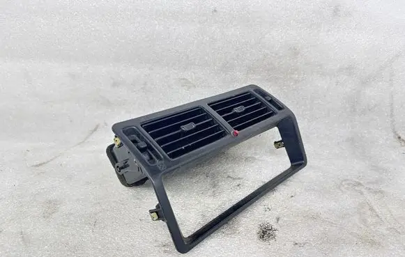 Mitsubishi Space Wagon Dash center air vent grill 97628344130