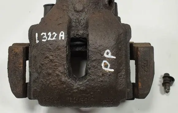 Land Rover Range Rover L322 Front brake caliper