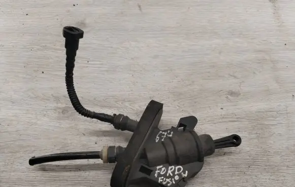 Ford Fusion Clutch master cylinder
